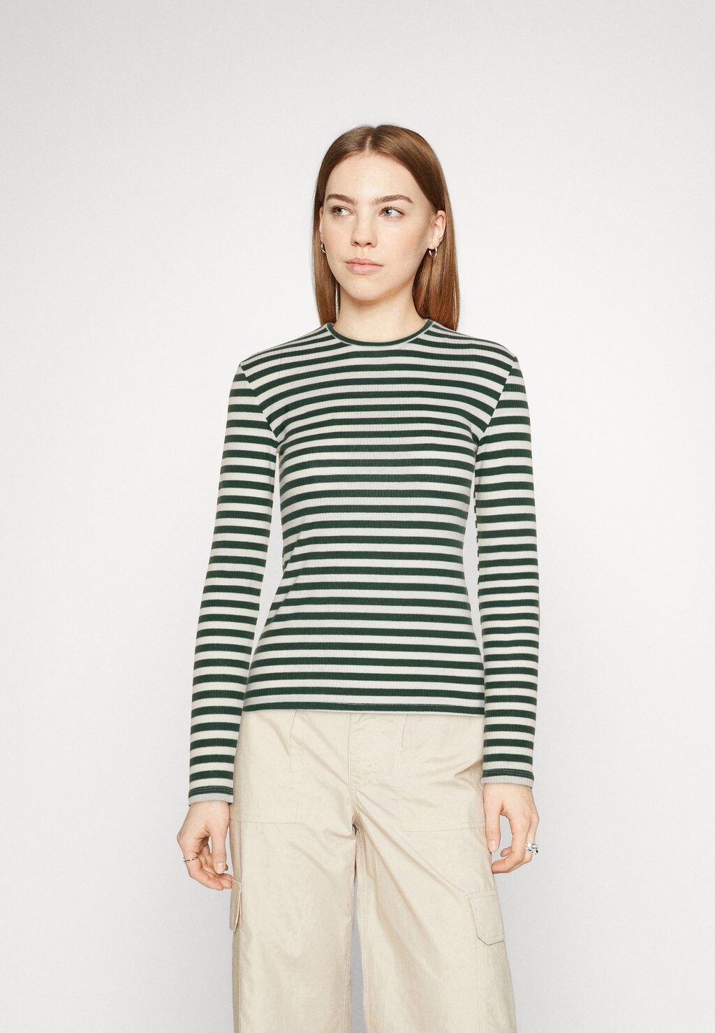 Рубашка с длинным рукавом Pieces
Рубашка с длинным рукавом Pieces