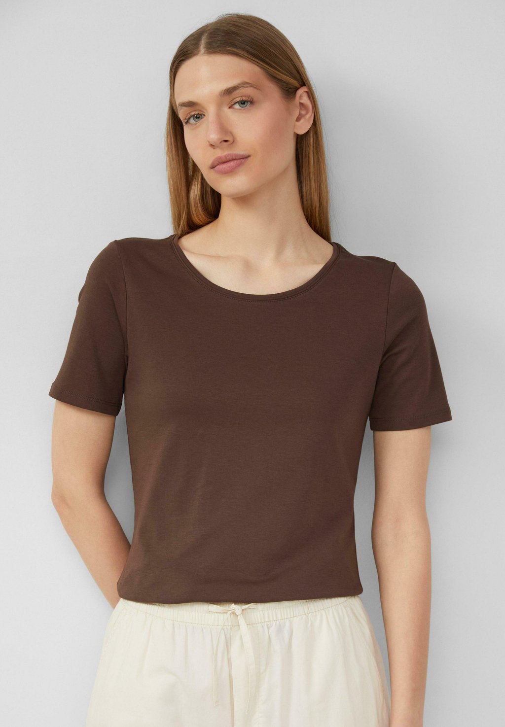 Базовая футболка INTERLOCK s.Oliver, темно-коричневый
Базовая футболка INTERLOCK s.Oliver, темно-коричневый
