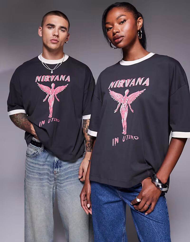 Футболка свободного кроя унисекс Nirvana с принтом спереди в угольно-черном цвете ASOS DESIGN 
Футболка свободного кроя унисекс Nirvana с принтом спереди в угольно-черном цвете ASOS DESIGN