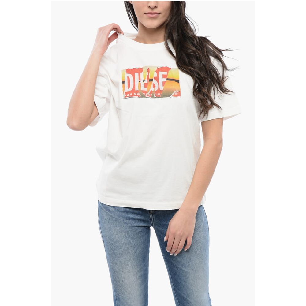 Футболка T-DANNY-POFF из хлопка с круглым вырезом и надписью «P» спереди. Diesel, White
Футболка T-DANNY-POFF из хлопка с круглым вырезом и надписью «P» спереди. Diesel, White