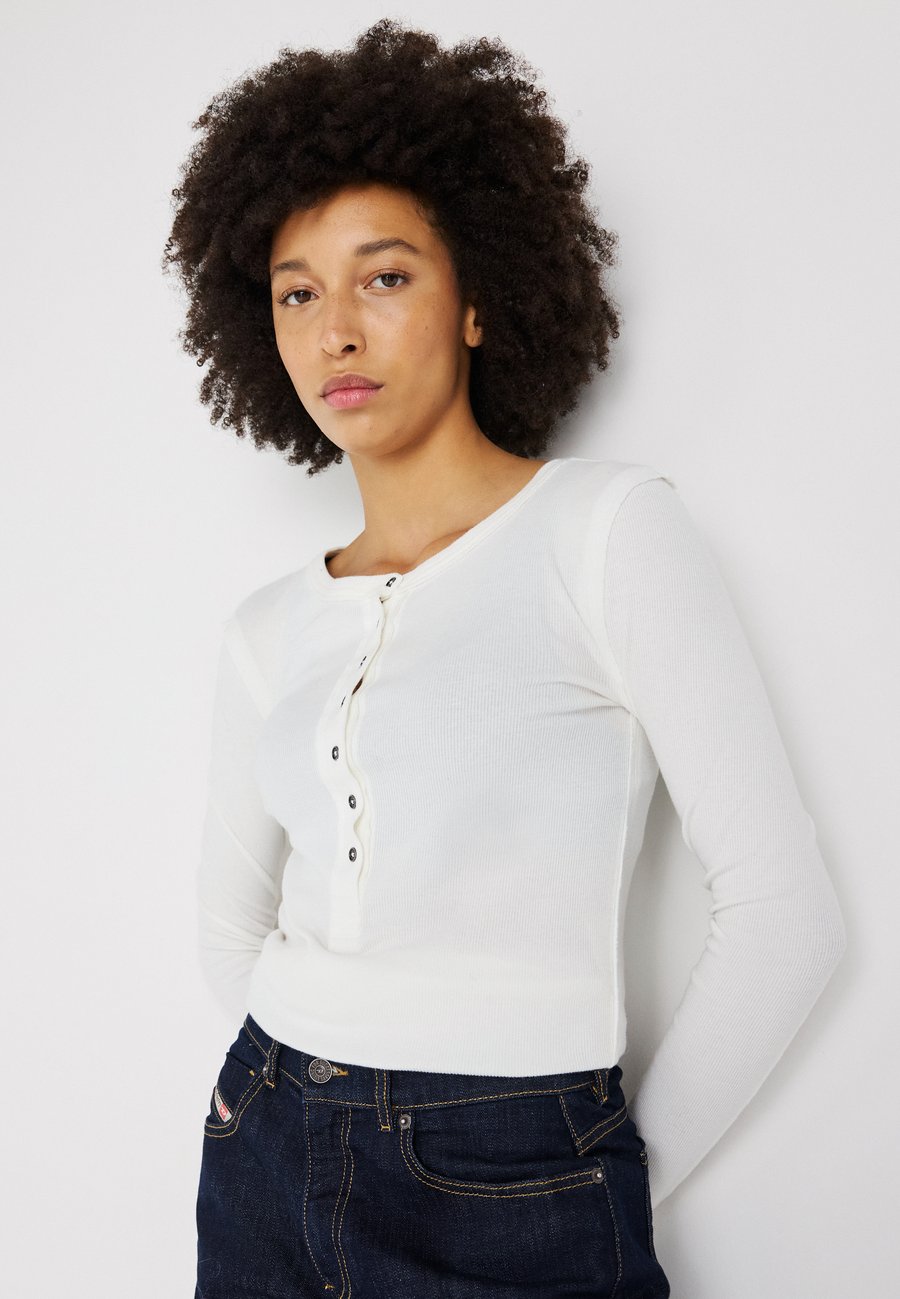 Топ Free People JAMIE HENLEY, Ivory/Off-White
Топ Free People JAMIE HENLEY, Ivory/Off-White