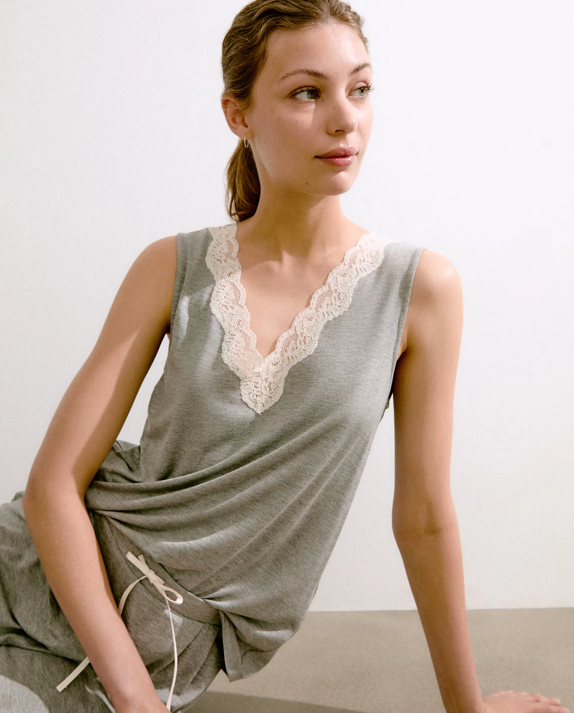 Женская пижамная майка на бретелях Énfasis, цвет 820 Gris medio
Женская пижамная майка на бретелях Énfasis, цвет 820 Gris medio