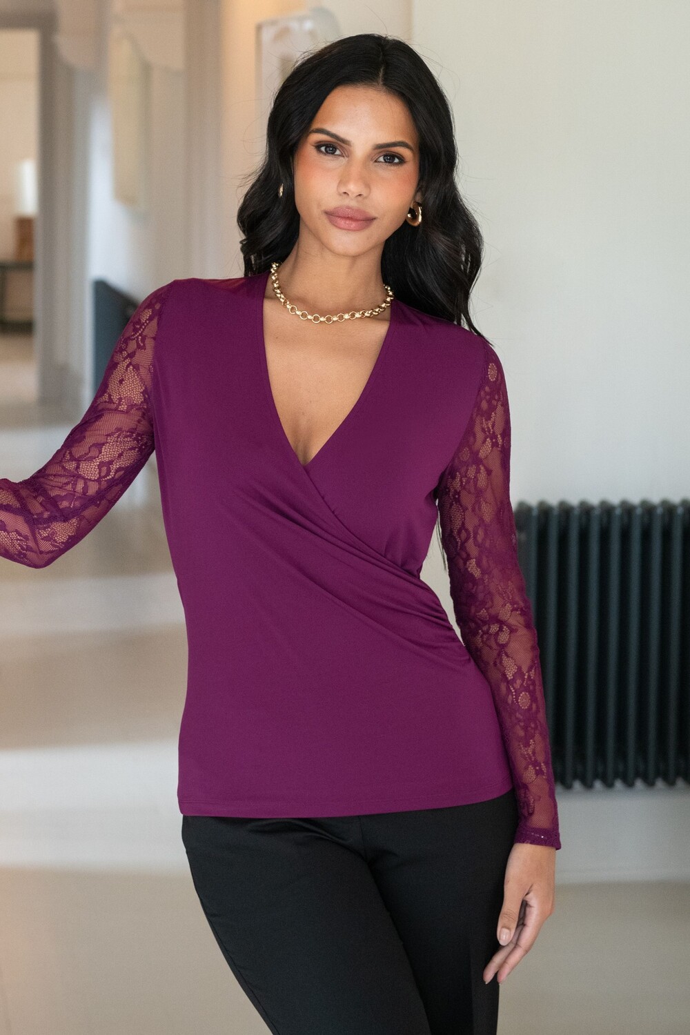 Обтягивающий топ из джерси с длинными рукавами от Julie Pour Moi, фиолетовый
Обтягивающий топ из джерси с длинными рукавами от Julie Pour Moi, фиолетовый