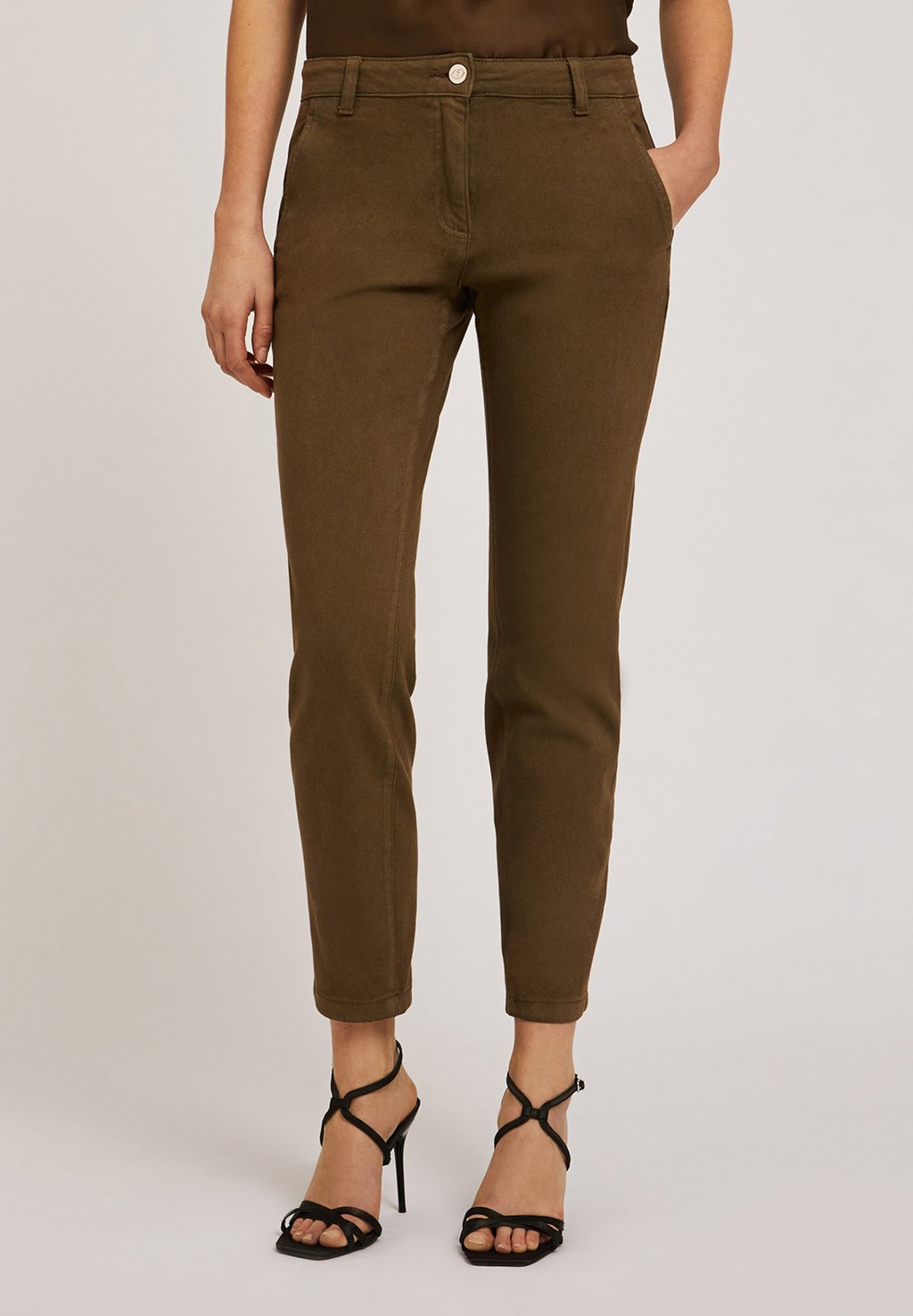 Чиносы Motivi, цвет Verde Militare 
Чиносы Motivi, цвет Verde Militare