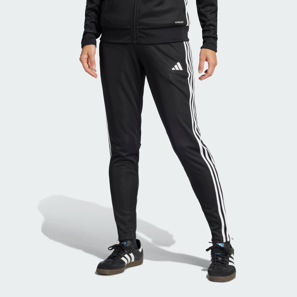 Спортивные брюки Adidas Tiro 25 Essentials Training Pants, черный/белый
Спортивные брюки Adidas Tiro 25 Essentials Training Pants, черный/белый