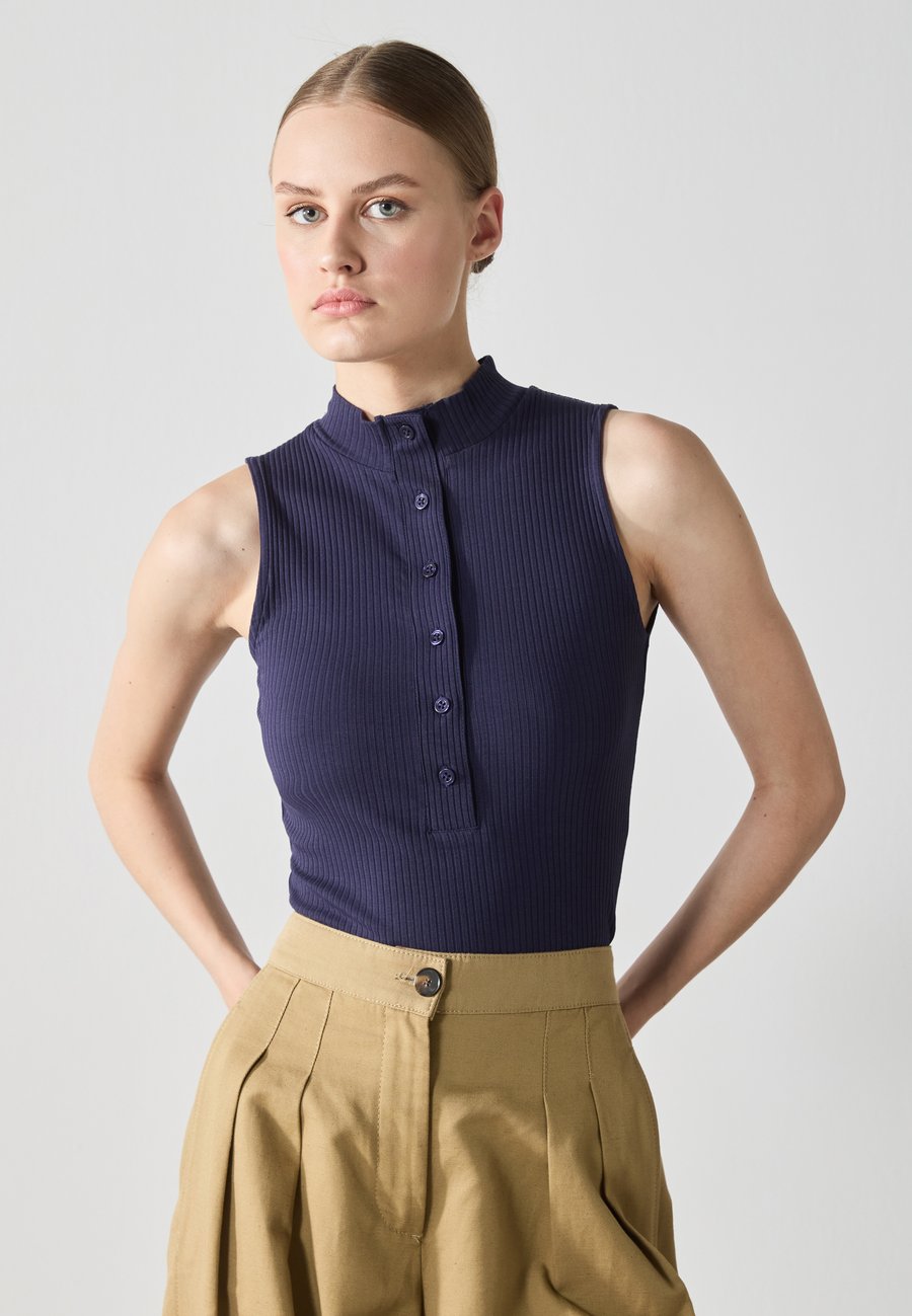 Топ Anna Field TANK WITH BUTTONS, Evening Blue/Dark Blue
Топ Anna Field TANK WITH BUTTONS, Evening Blue/Dark Blue