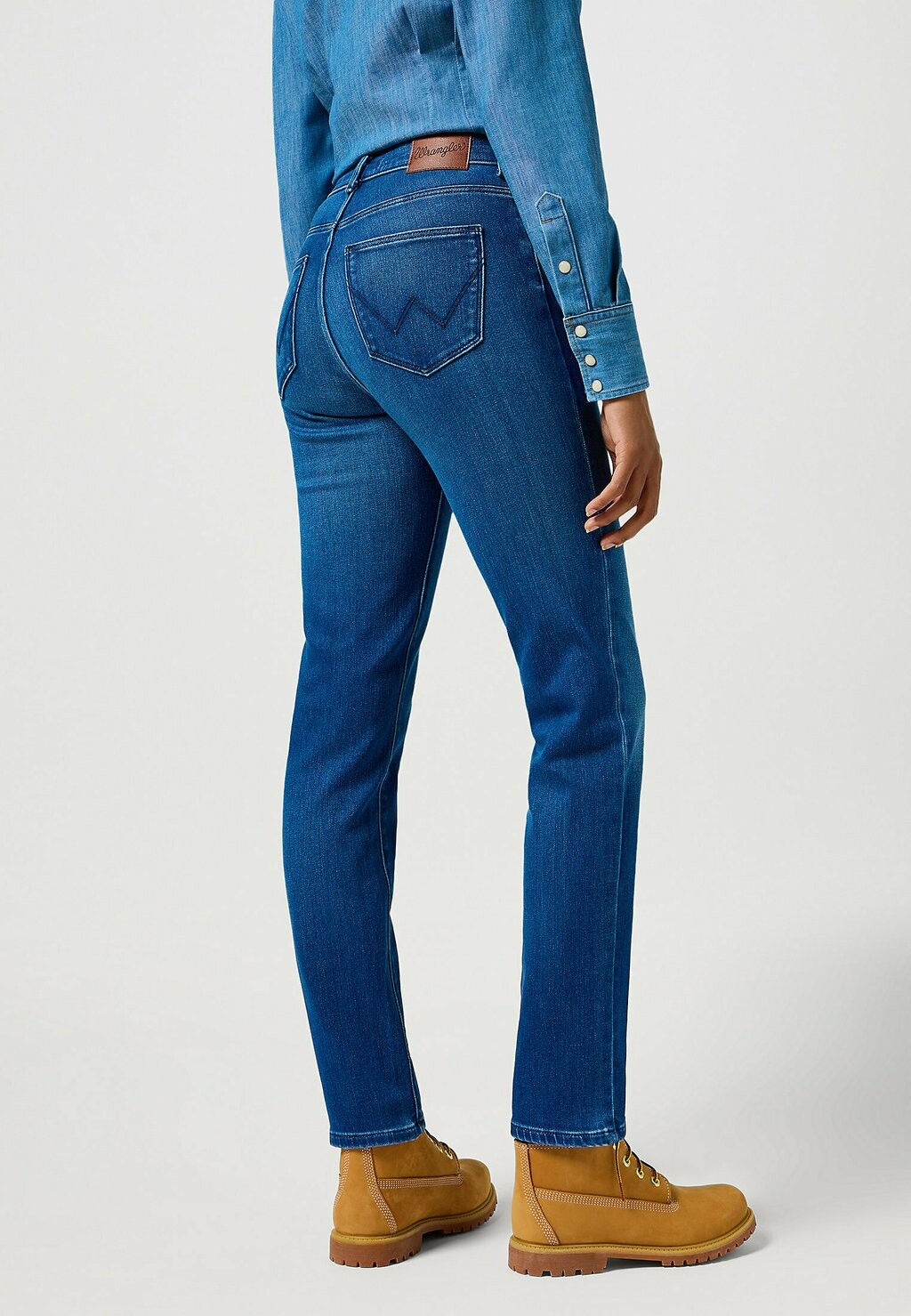 Джинсы облегающего кроя STRAIGHT Wrangler, синий деним
Джинсы облегающего кроя STRAIGHT Wrangler, синий деним