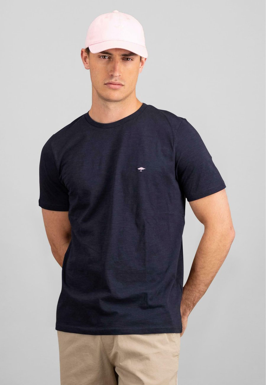 Футболка Fynch-Hatton Basic T-shirt, Navy/Dark Blue, Синий, Футболка Fynch-Hatton Basic T-shirt, Navy/Dark Blue
Футболка Fynch-Hatton Basic T-shirt, Navy/Dark Blue, Синий, Футболка Fynch-Hatton Basic T-shirt, Navy/Dark Blue