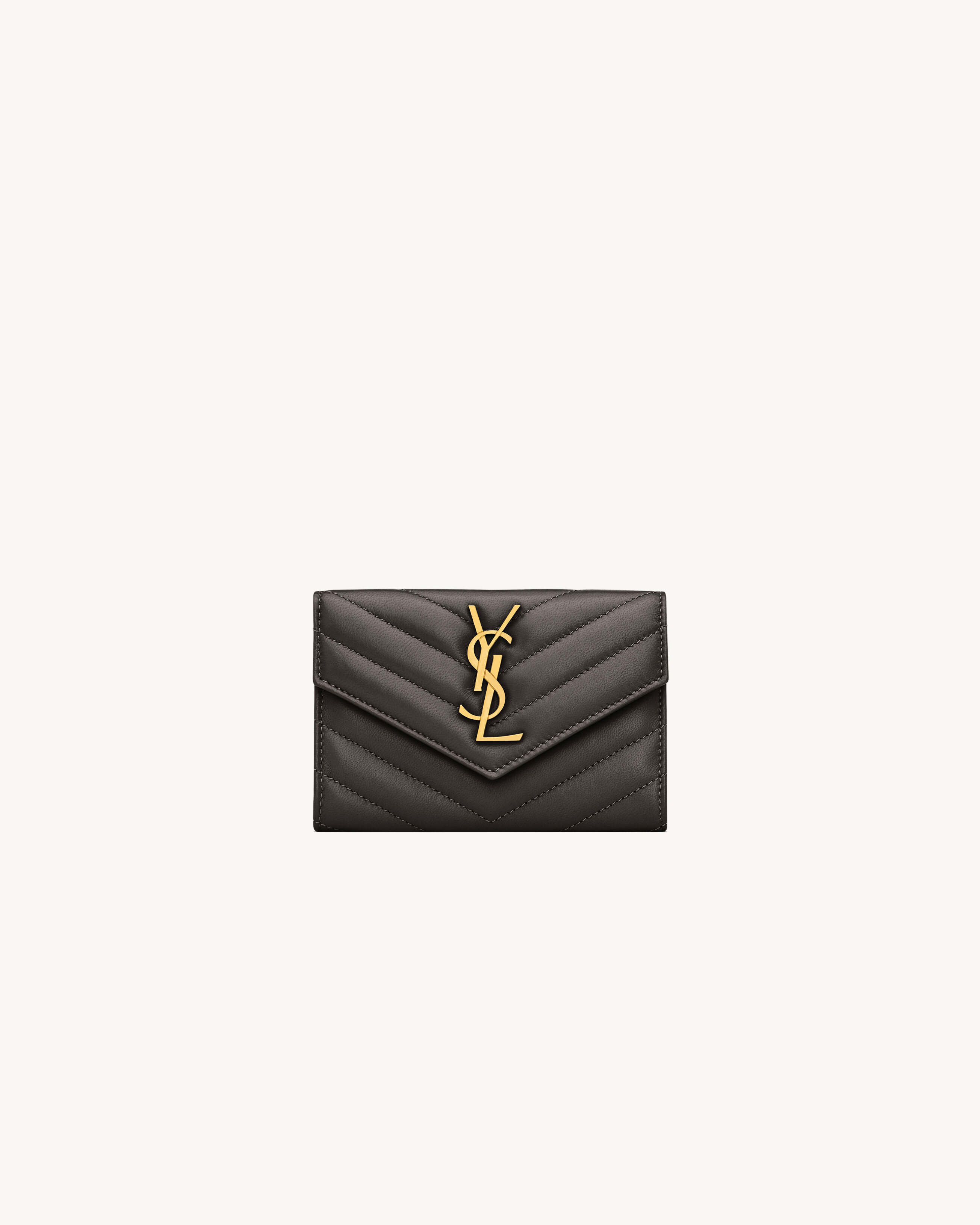 Кошелек CASSANDRE из овечьей кожи Saint Laurent, серый/серебряный
Кошелек CASSANDRE из овечьей кожи Saint Laurent, серый/серебряный