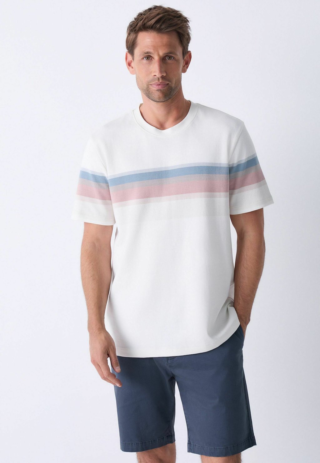 Футболка с принтом REGULAR FIT - SMART BLOCK Next, белый
Футболка с принтом REGULAR FIT - SMART BLOCK Next, белый