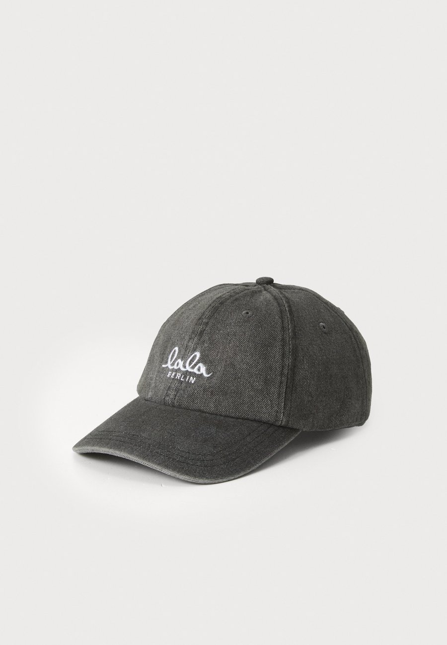 Бейсболка lala Berlin CAP CARLO WASHED BLACK, Washed Black/Black
Бейсболка lala Berlin CAP CARLO WASHED BLACK, Washed Black/Black