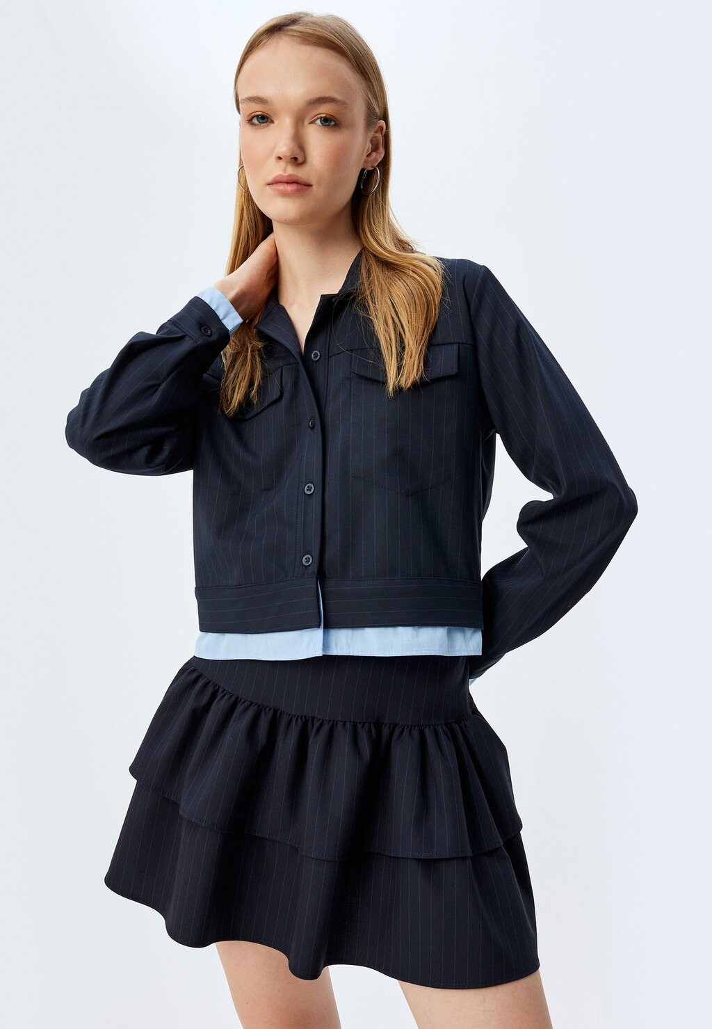 Блузка на пуговицах Koton, темно-синий
Блузка на пуговицах Koton, темно-синий