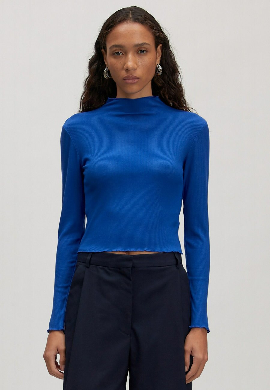 Топ EDITED DANIELA, Royalblau/Blue
Топ EDITED DANIELA, Royalblau/Blue