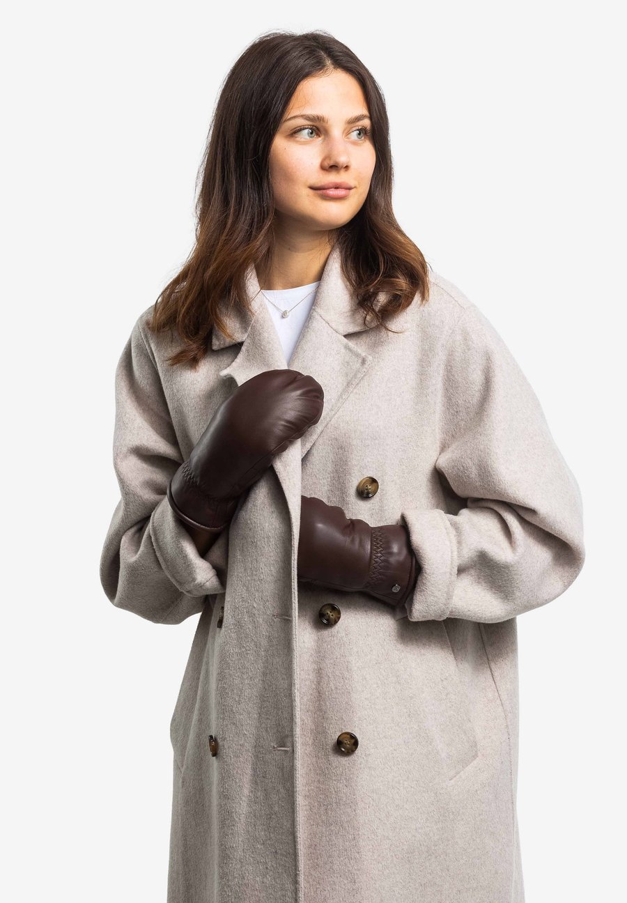 Перчатки Hand Gewand by Weikert HANNI, Braun/Brown
Перчатки Hand Gewand by Weikert HANNI, Braun/Brown