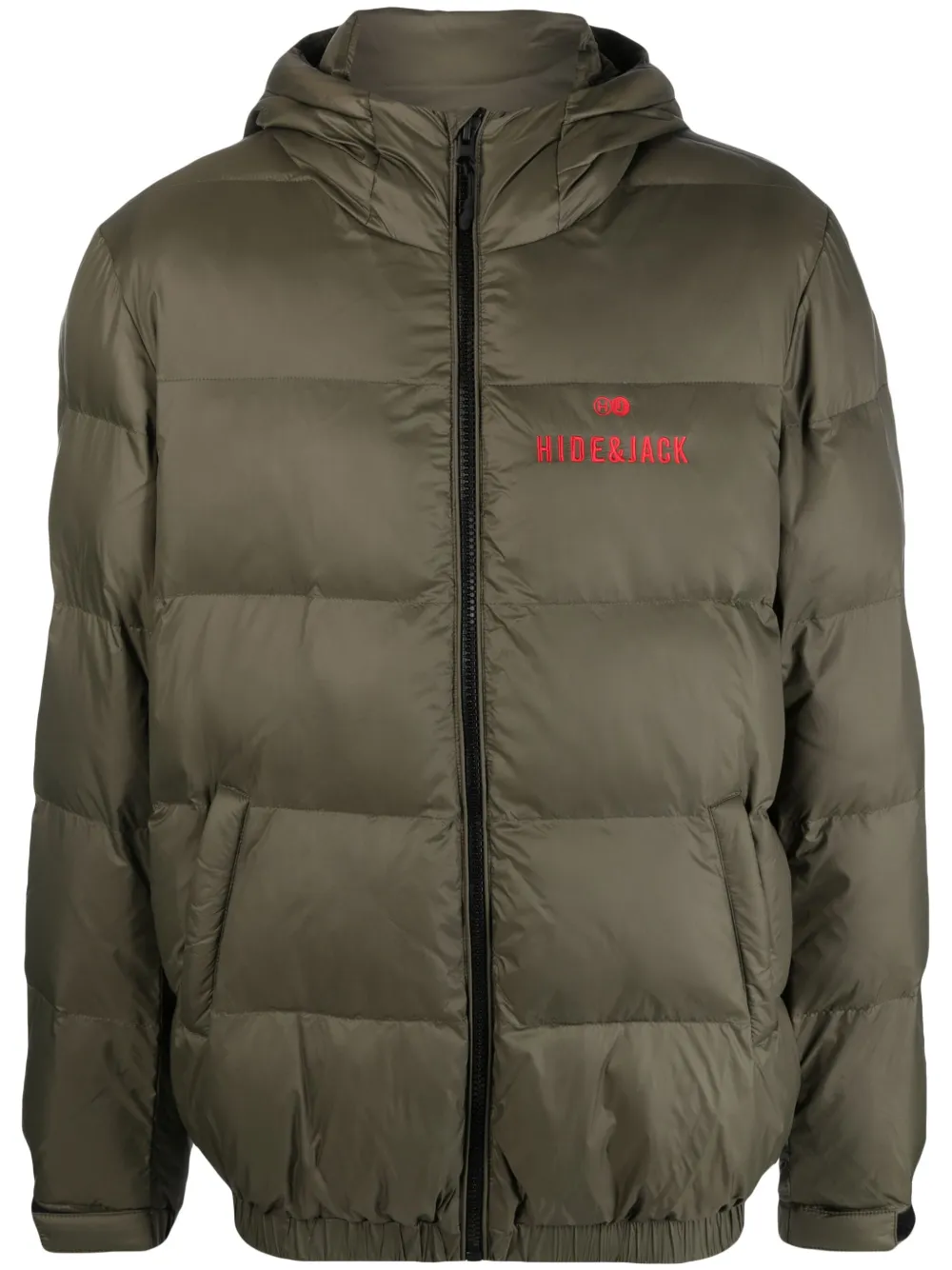 Пуховик с капюшоном и вышитым логотипом Hide&Jack, зеленый
Пуховик с капюшоном и вышитым логотипом Hide&Jack, зеленый