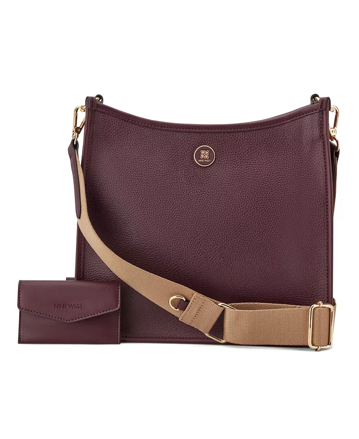 Средняя поясная сумка-кардхолдер Nalini Nine West, фиолетовый
Средняя поясная сумка-кардхолдер Nalini Nine West, фиолетовый