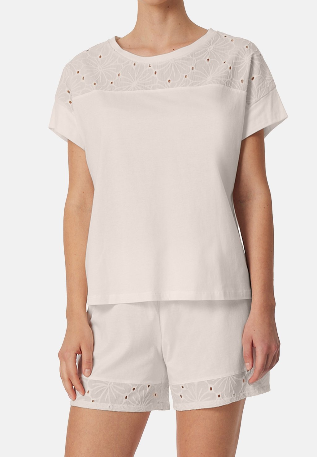 Пижама COMFORT SET Schiesser, молочный
Пижама COMFORT SET Schiesser, молочный