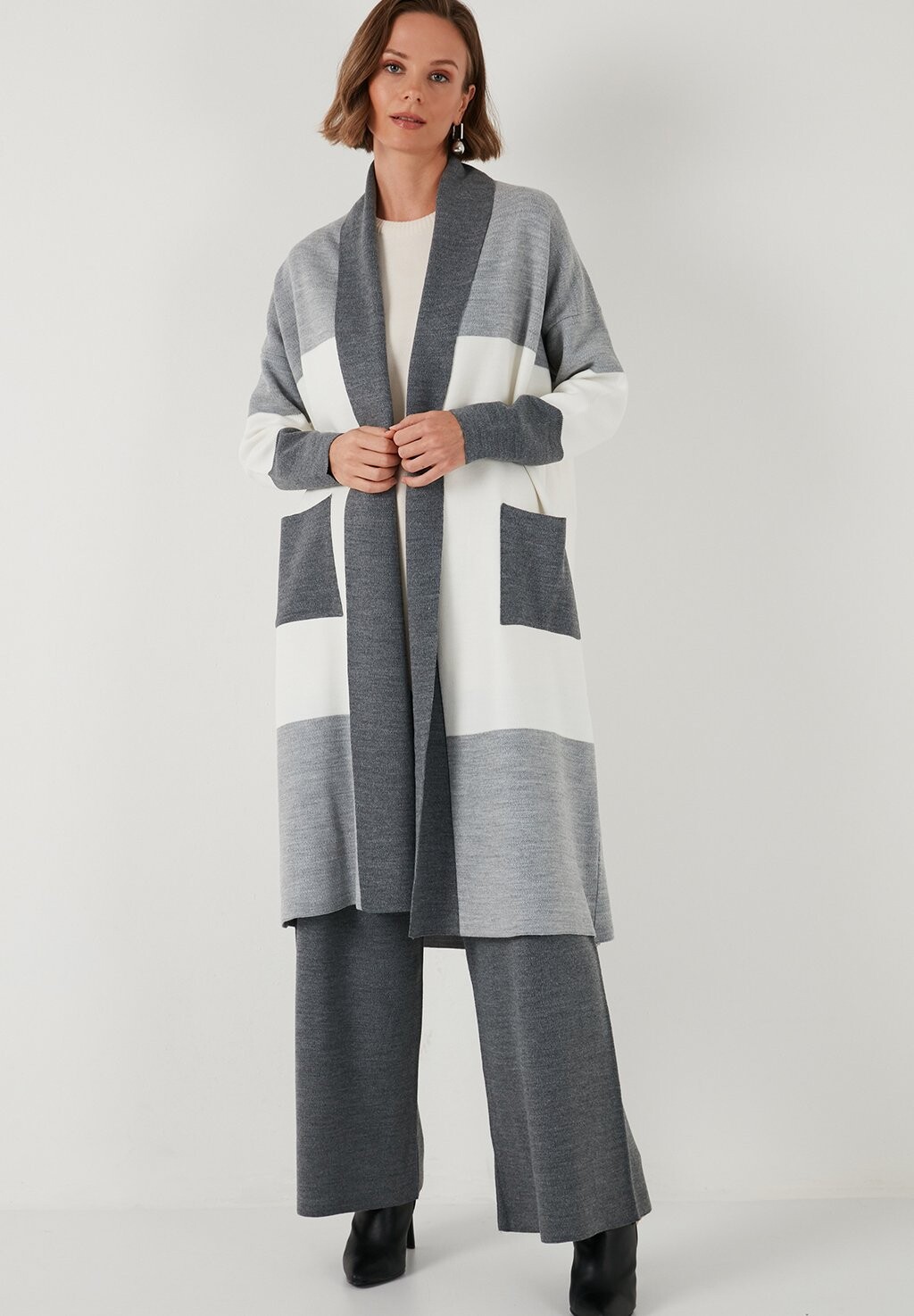 Кардиган LELA, темно-серый
Кардиган LELA, темно-серый