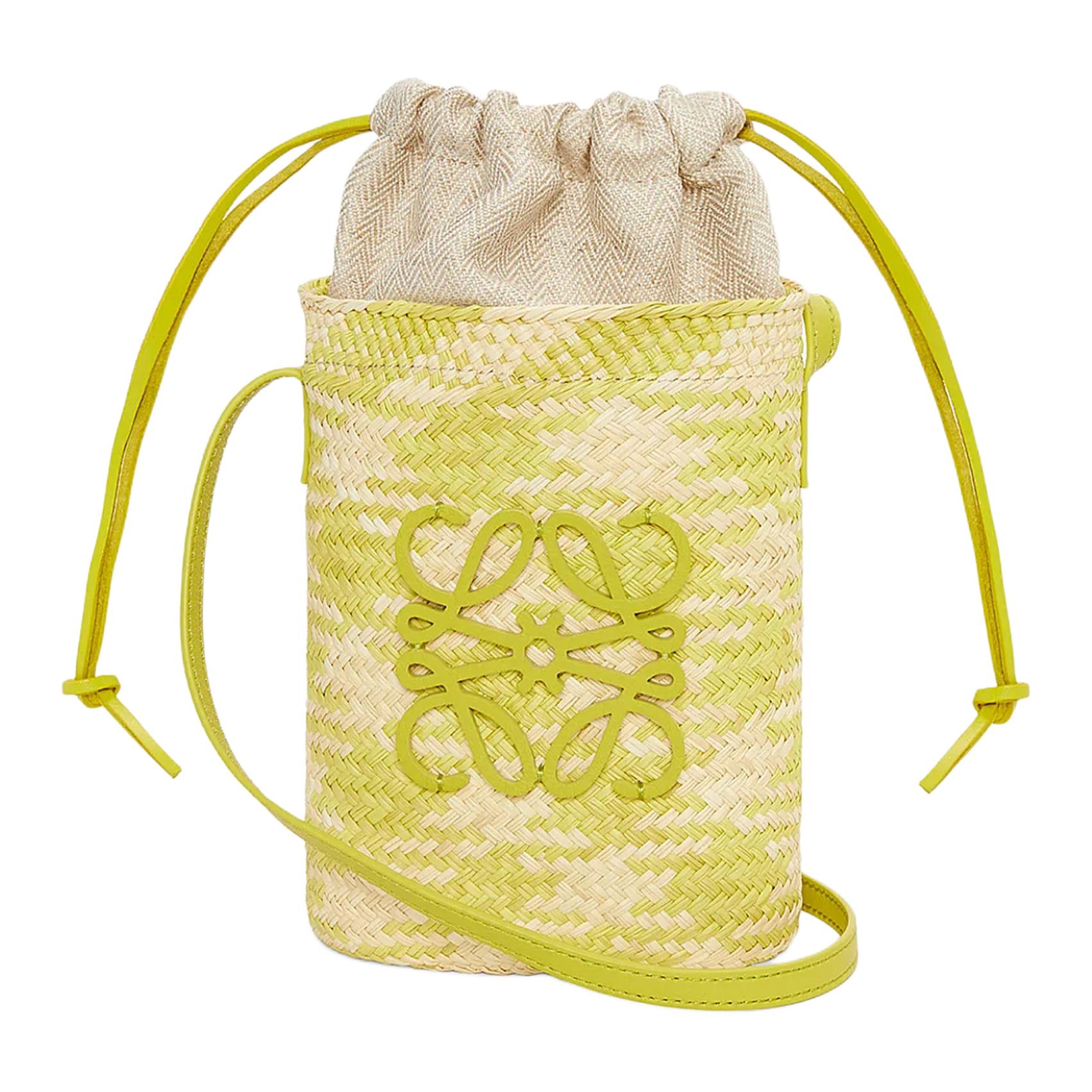 LOEWE Плечевая сумка из пальмового волокна и натуральной кожи
LOEWE Плечевая сумка из пальмового волокна и натуральной кожи