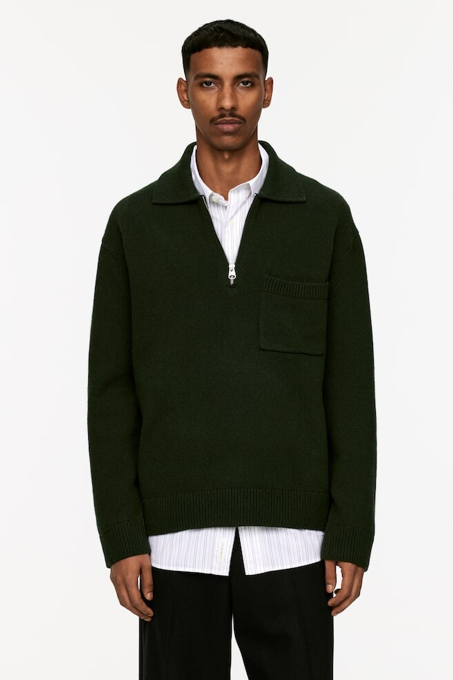 Трикотажная рубашка-поло из шерсти на молнии Arket, зеленый
Трикотажная рубашка-поло из шерсти на молнии Arket, зеленый
