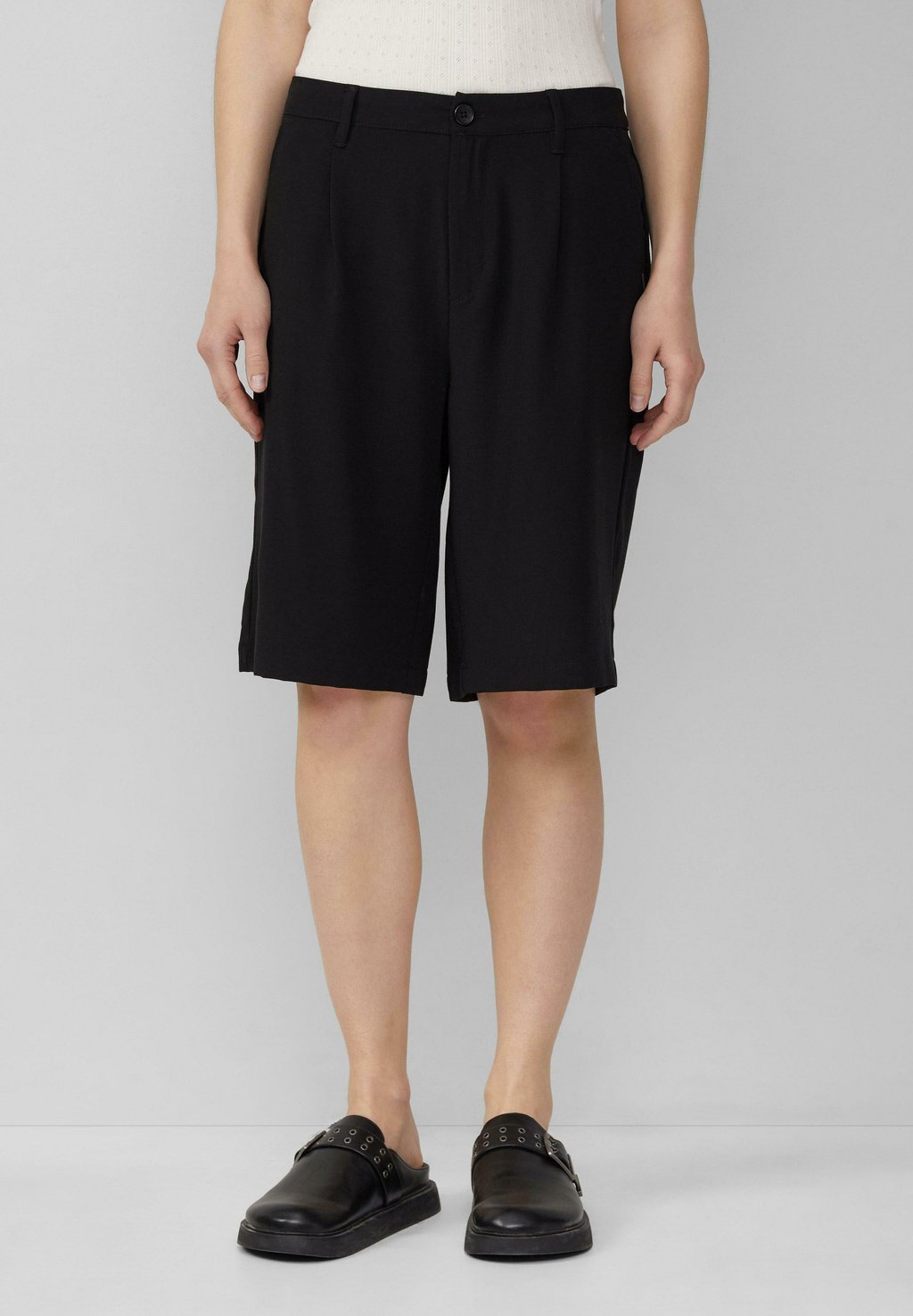 Шорты BERMUDA QS, черный 
Шорты BERMUDA QS, черный