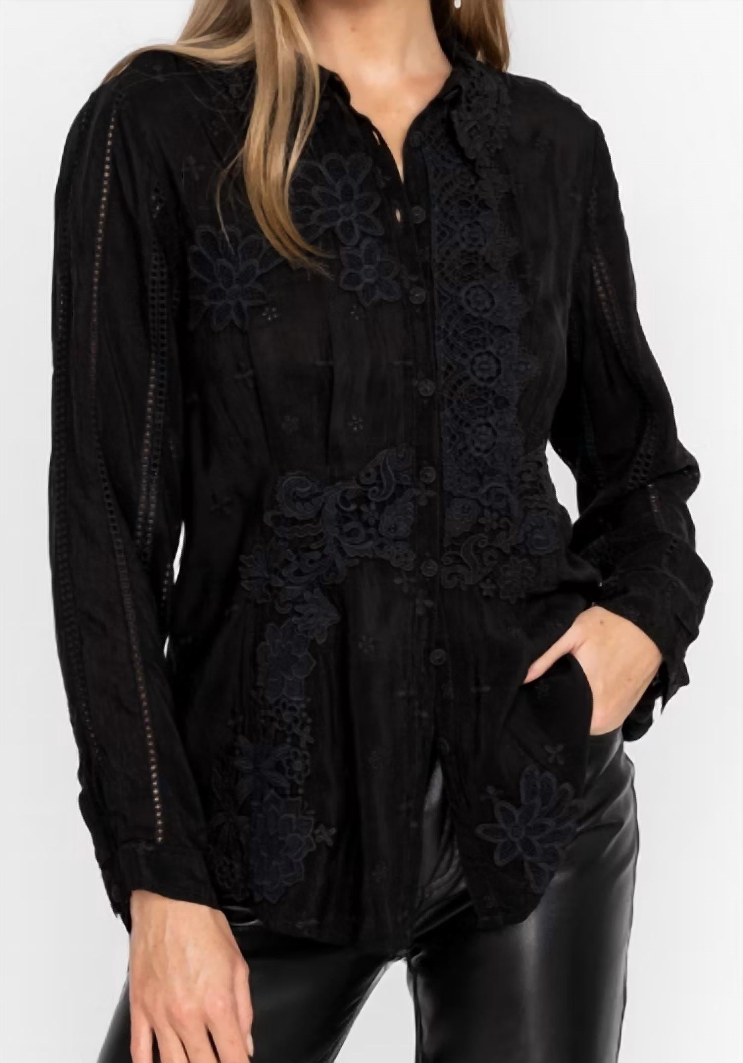 Черная блузка Celia с аппликацией Johnny Was
Черная блузка Celia с аппликацией Johnny Was