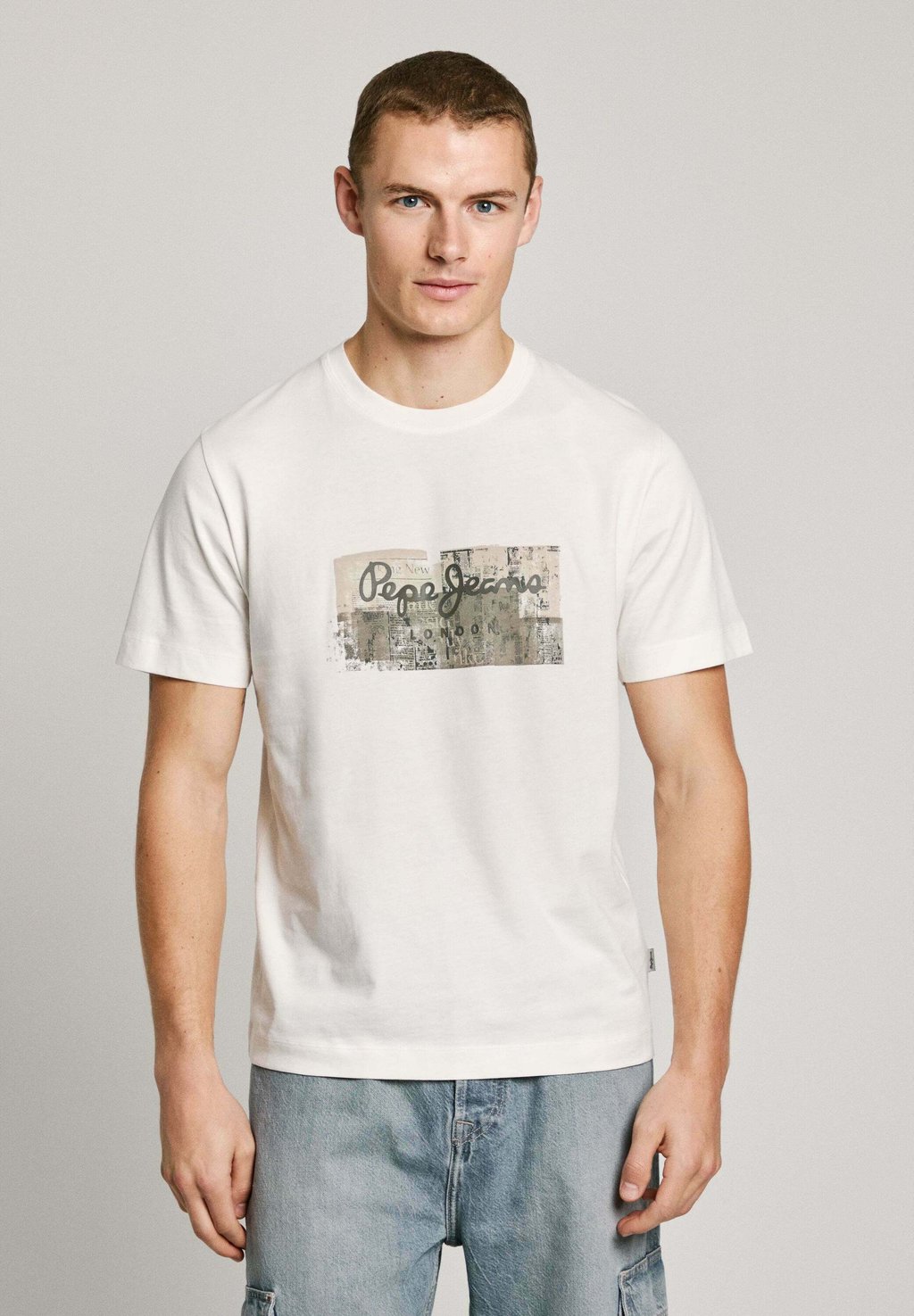 Футболка с принтом DALTER Pepe Jeans, слоновая кость
Футболка с принтом DALTER Pepe Jeans, слоновая кость