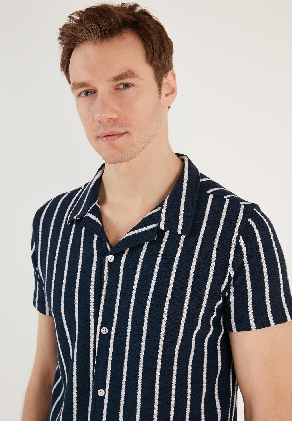 Рубашка Regular Fit Buratti, темно-синяя
Рубашка Regular Fit Buratti, темно-синяя