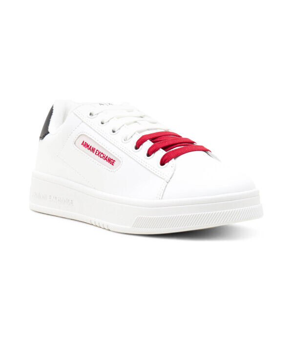 Кроссовки мужские Armani Exchange с красными шнурками, белый
Кроссовки мужские Armani Exchange с красными шнурками, белый