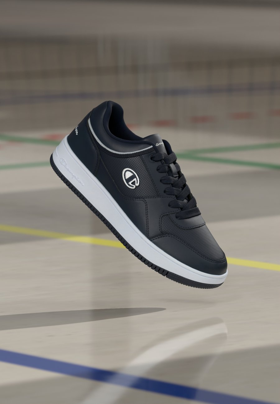 Кроссовки Champion RD18 LOW, Navy/White/Dark Blue
Кроссовки Champion RD18 LOW, Navy/White/Dark Blue