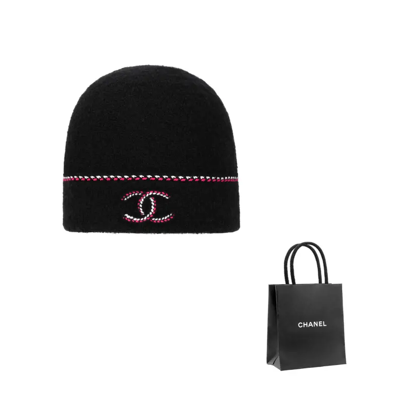 Бейсболка Unisex CHANEL, черный
Бейсболка Unisex CHANEL, черный