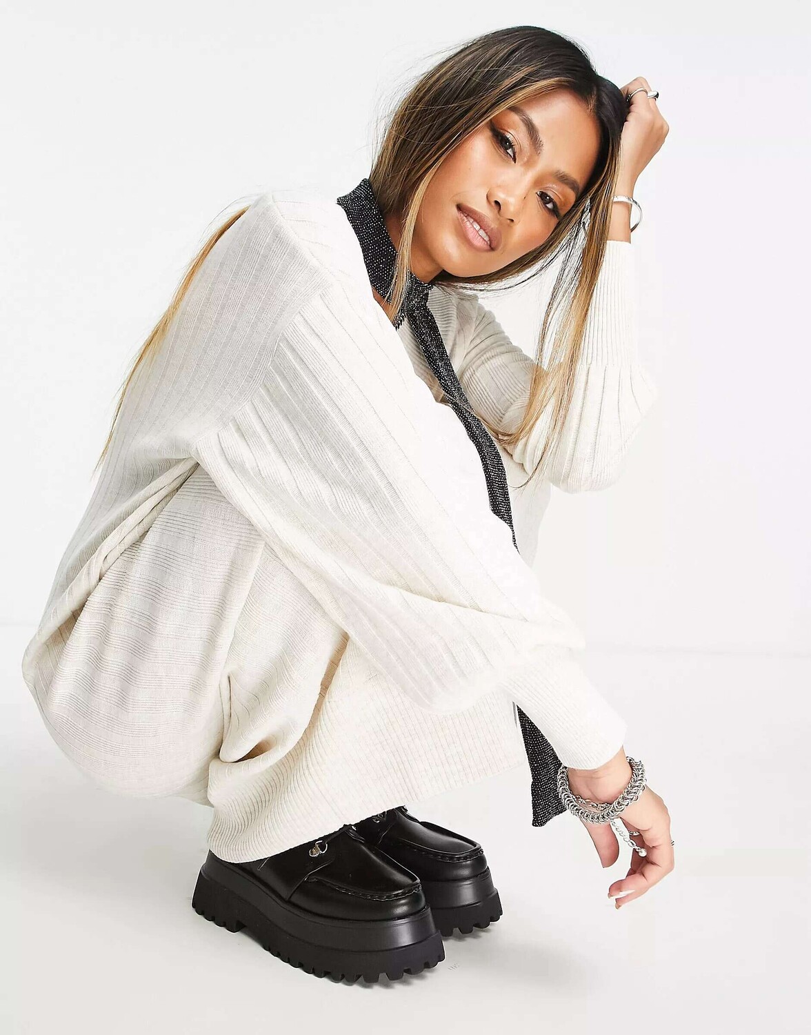 Трикотажное платье макси с v-образным вырезом кремового цвета ONLY, Бежевый, Трикотажное платье макси с v-образным вырезом кремового цвета ONLY
Трикотажное платье макси с v-образным вырезом кремового цвета ONLY, Бежевый, Трикотажное платье макси с v-образным вырезом кремового цвета ONLY