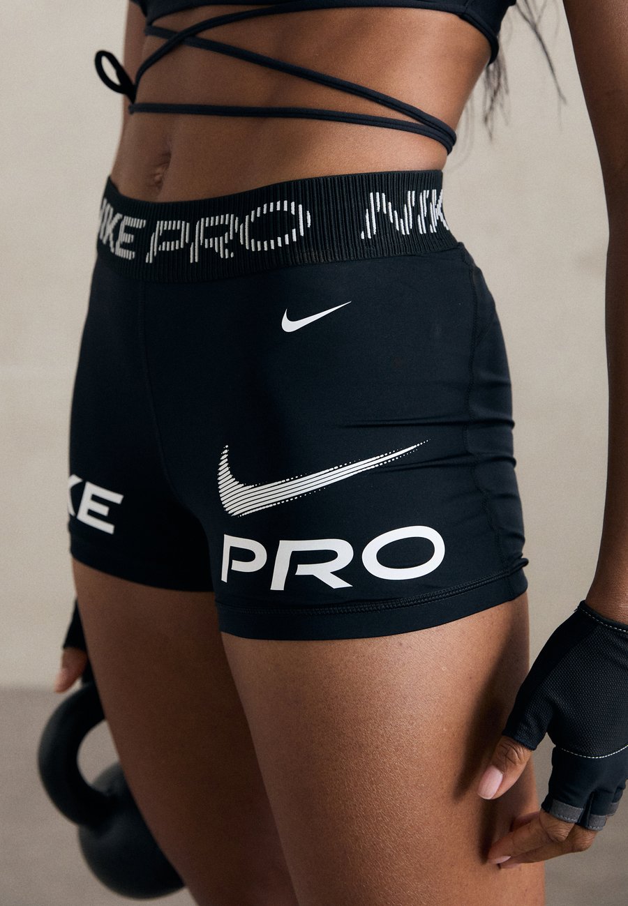 Леггинсы Nike Performance PRO 365 SHORT , Black/White/Black
Леггинсы Nike Performance PRO 365 SHORT , Black/White/Black