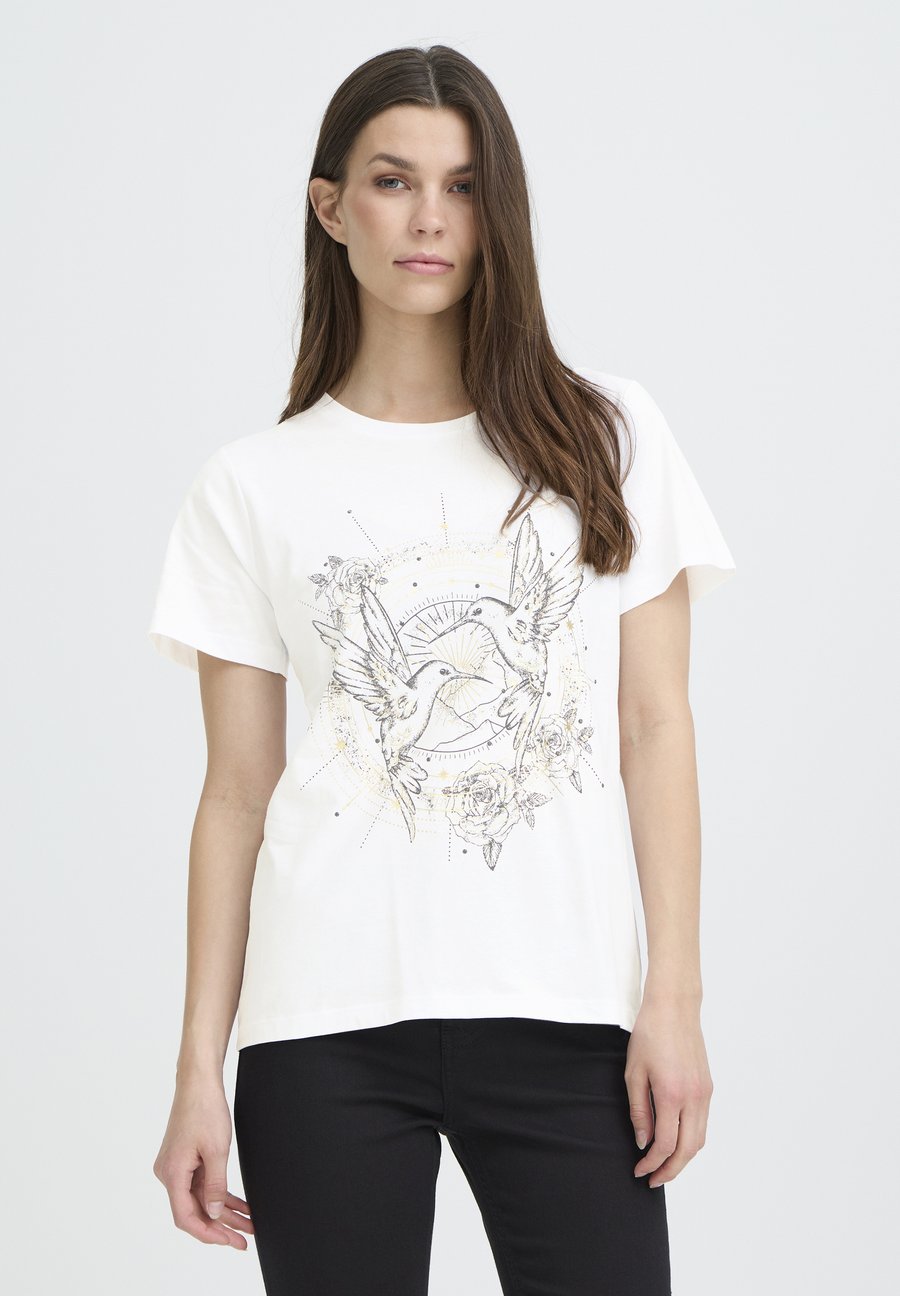 Футболка PULZ Print T-shirt, Bright White/Off-White, Белый, Футболка PULZ Print T-shirt, Bright White/Off-White
Футболка PULZ Print T-shirt, Bright White/Off-White, Белый, Футболка PULZ Print T-shirt, Bright White/Off-White