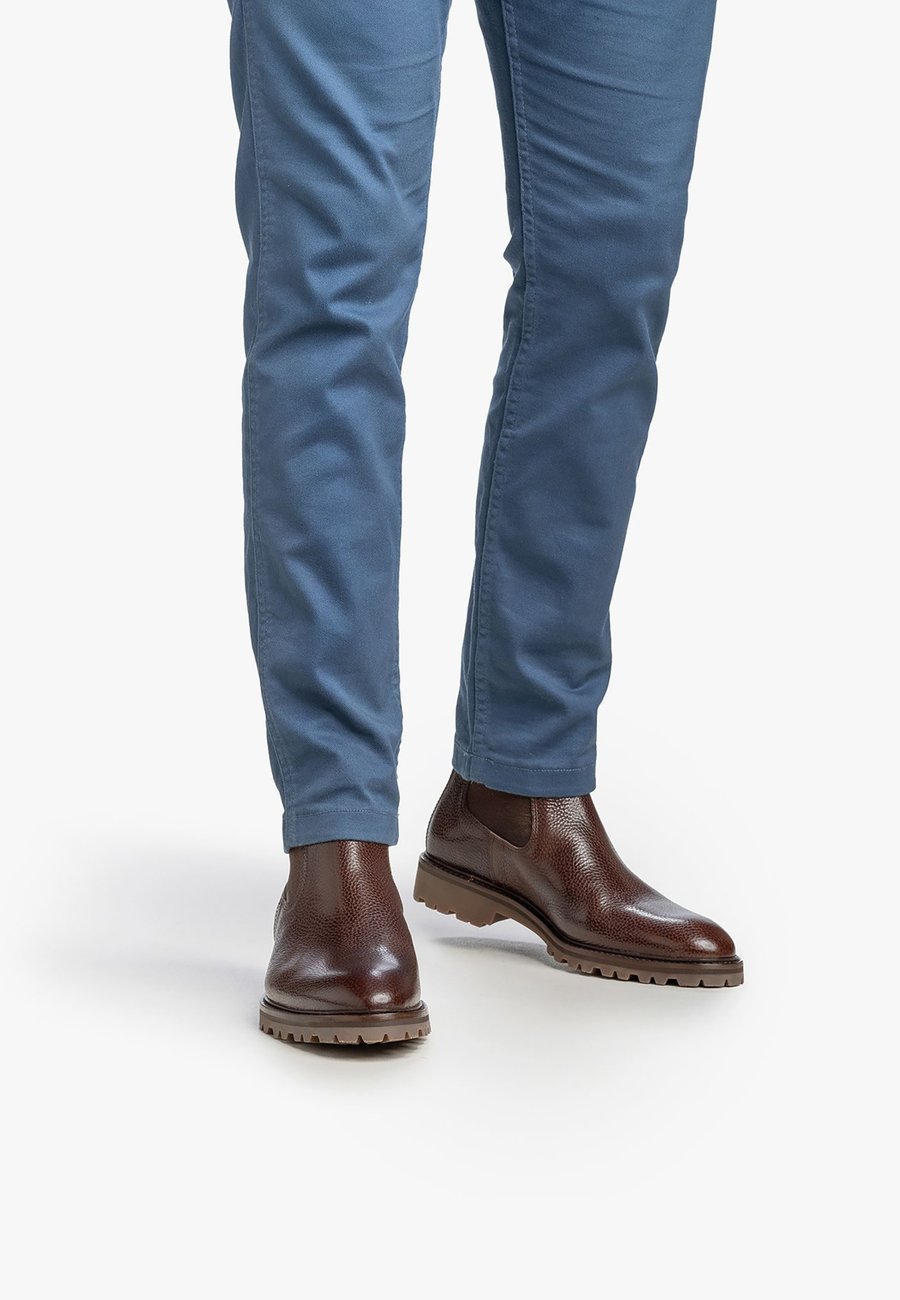 Ботинки Floris van Bommel Classic ankle boots, Brown
Ботинки Floris van Bommel Classic ankle boots, Brown