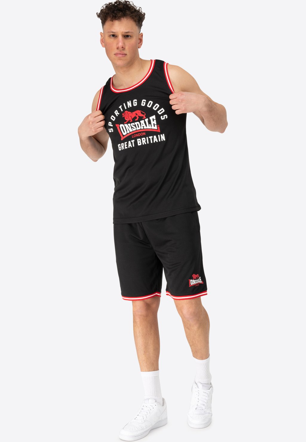 Майка SET - Tracksuit bottoms Lonsdale, черный
Майка SET - Tracksuit bottoms Lonsdale, черный