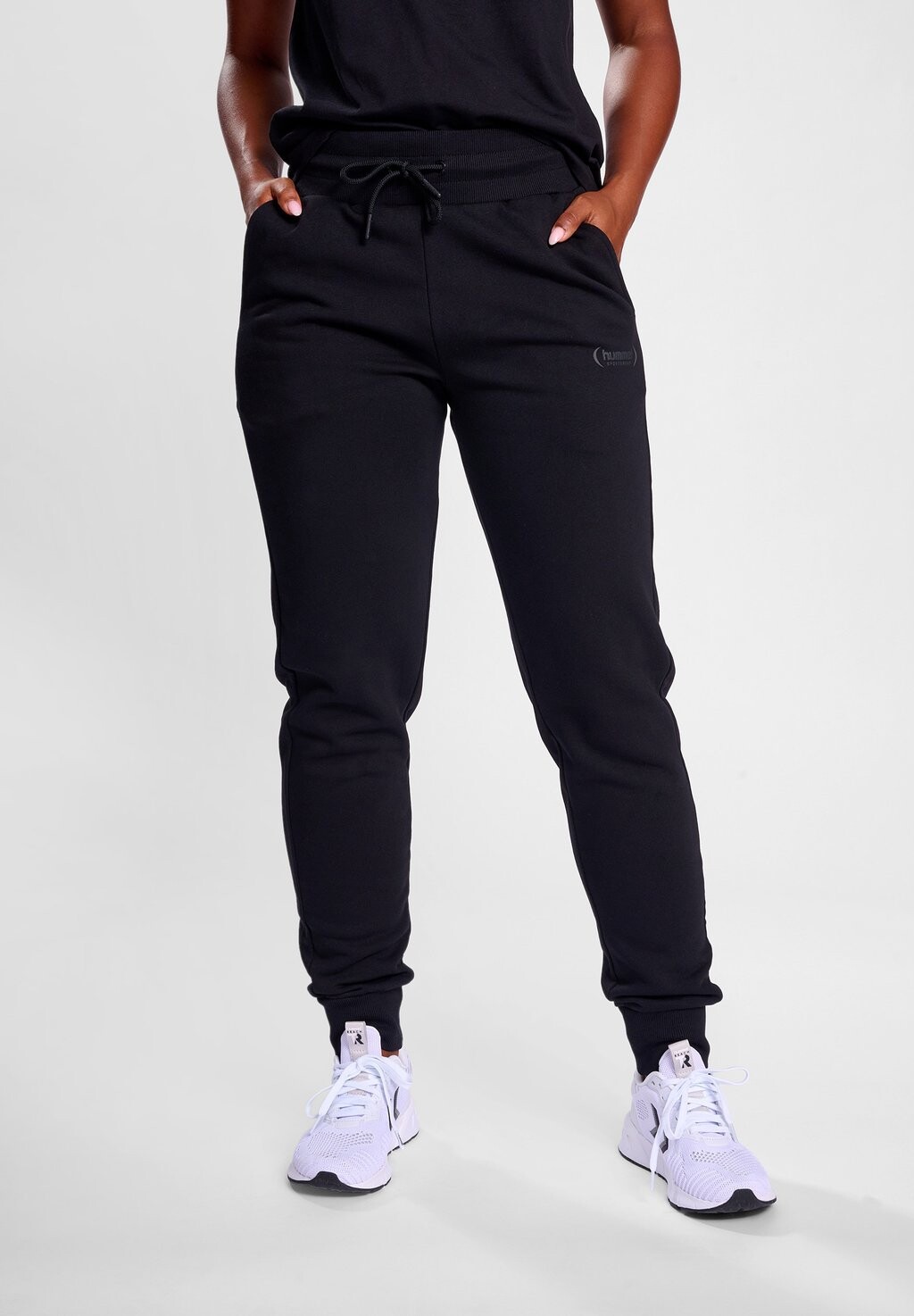 Брюки для бега PAOLA Hummel, цвет black
Брюки для бега PAOLA Hummel, цвет black