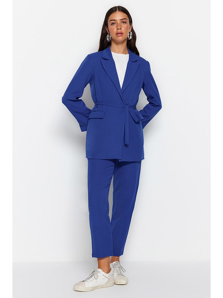 Блейзер trendyol, темно-синий
Блейзер trendyol, темно-синий