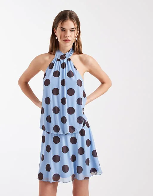 Синее платье мини с воротником-халтером New Look
Синее платье мини с воротником-халтером New Look