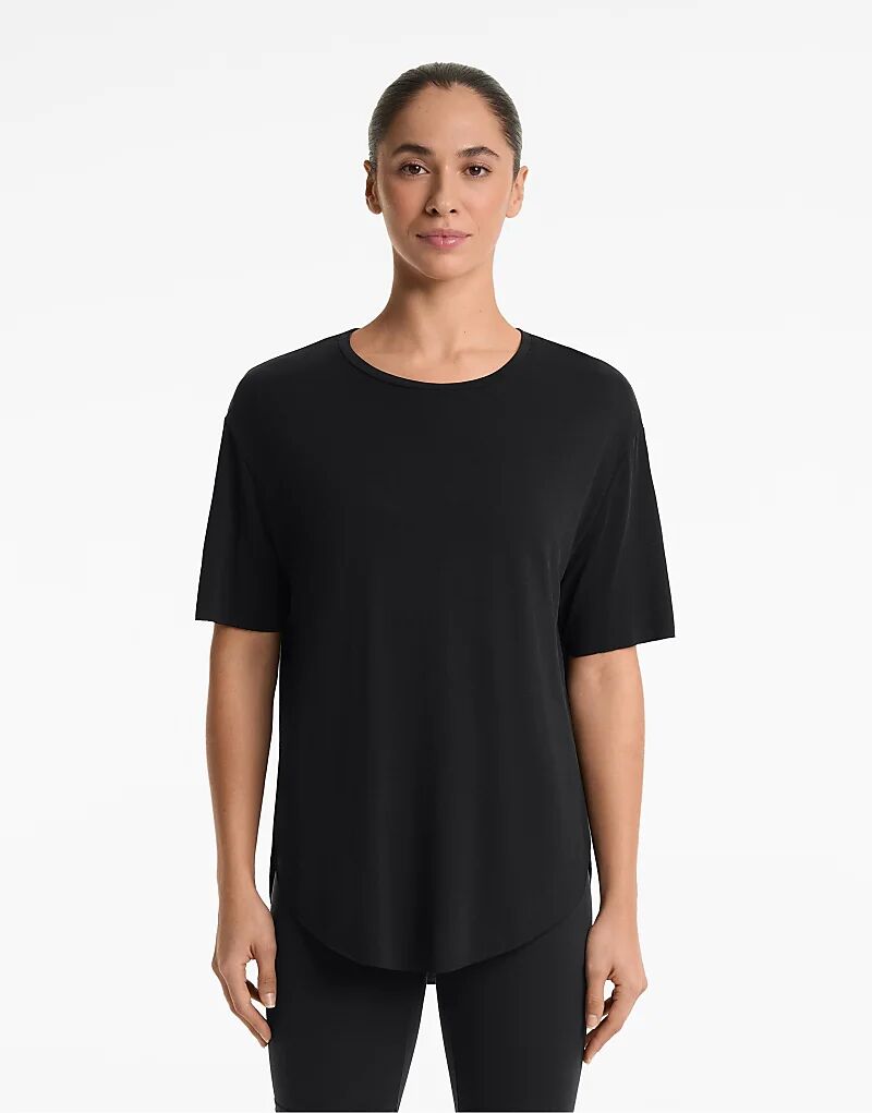 Футболка с короткими рукавами из смеси модала Oysho черного цвета
Футболка с короткими рукавами из смеси модала Oysho черного цвета