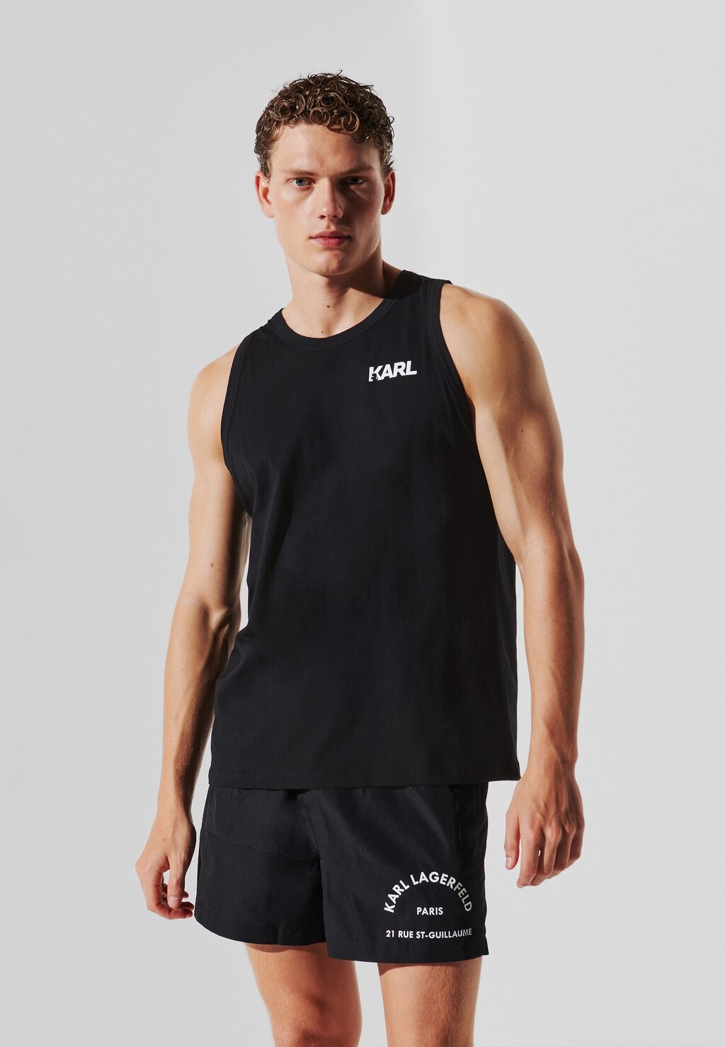 Пляжный аксессуар LOGO KARL LAGERFELD, черный
Пляжный аксессуар LOGO KARL LAGERFELD, черный