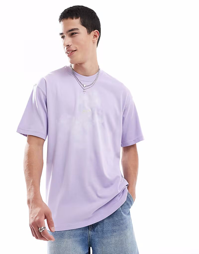 Футболка с графическим принтом Nike M90 сиреневого цвета
Футболка с графическим принтом Nike M90 сиреневого цвета