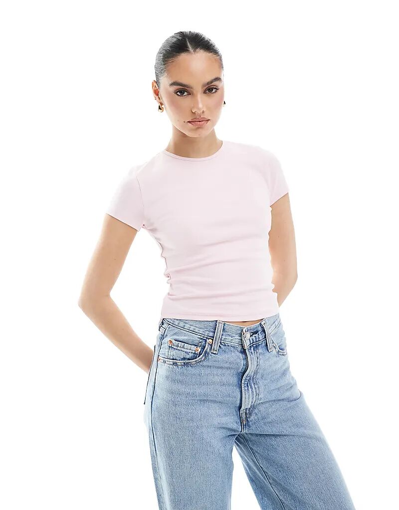 Футболка Stradivarius облегающего кроя пастельно-розового цвета
Футболка Stradivarius облегающего кроя пастельно-розового цвета