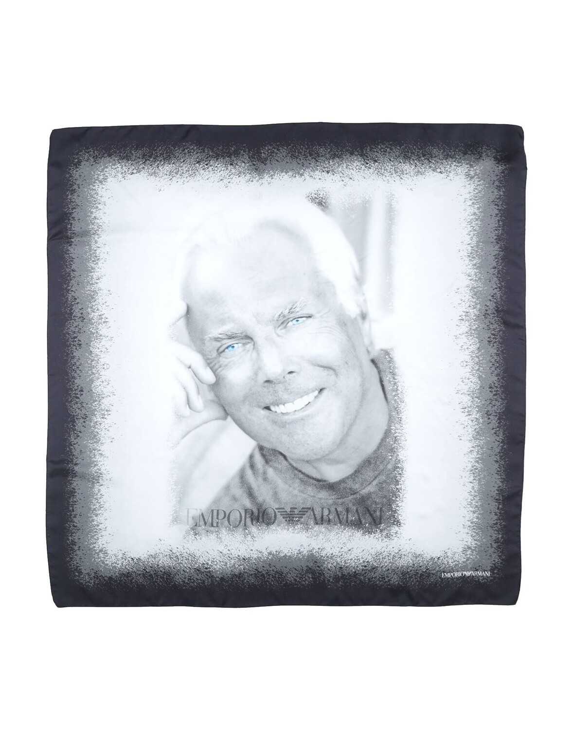 Шарф Giorgio Armani, светло-серый
Шарф Giorgio Armani, светло-серый