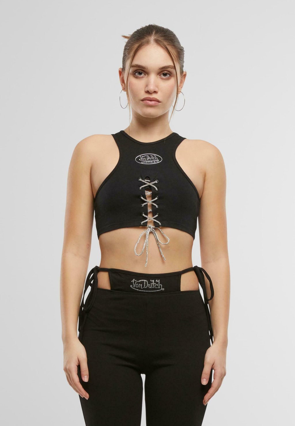 Топ SENECA Von Dutch, черный
Топ SENECA Von Dutch, черный