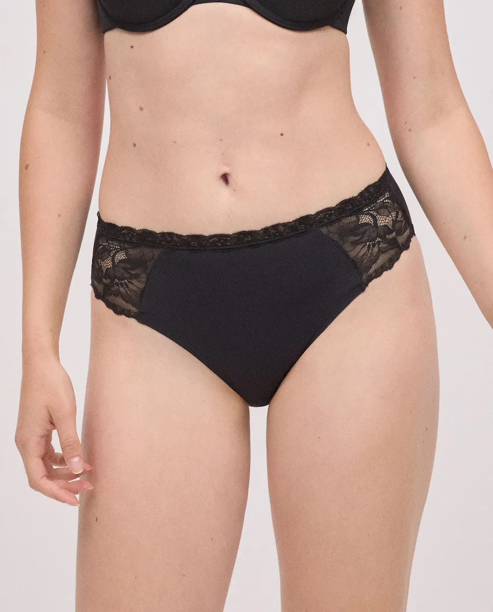 Эластичные миди-трусы с кружевом YSABEL MORA Ysabel Mora, черный
Эластичные миди-трусы с кружевом YSABEL MORA Ysabel Mora, черный