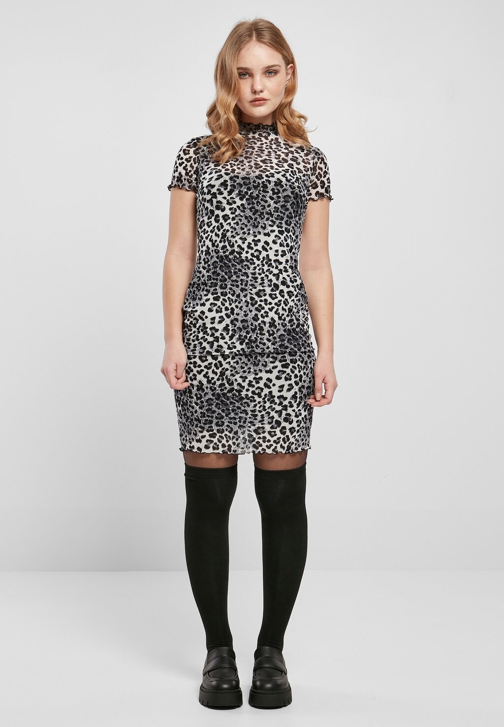 Платье-футляр Urban Classics 
Платье-футляр Urban Classics