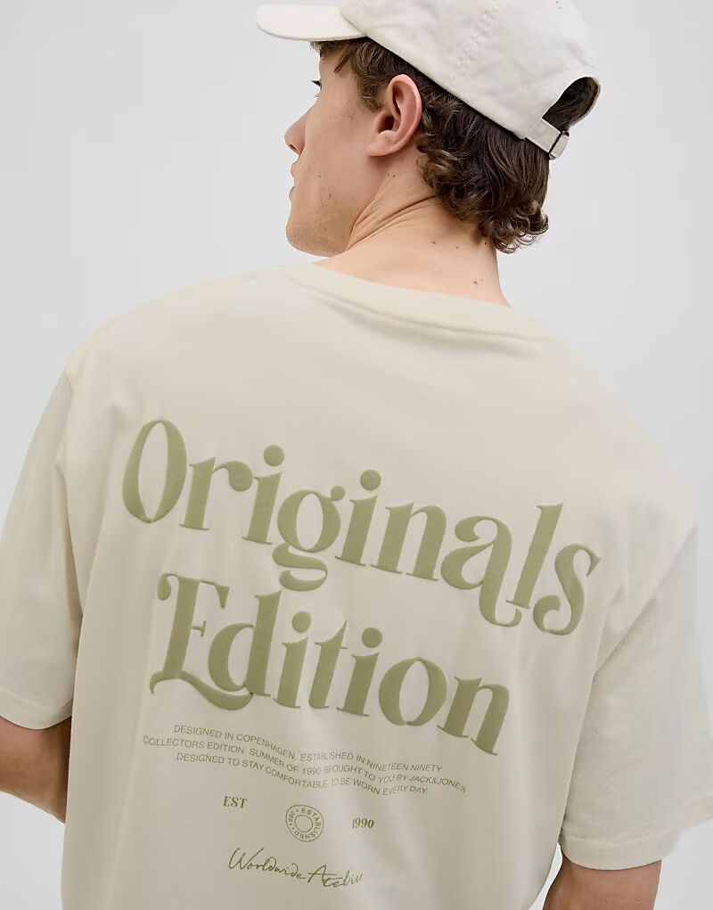 Футболка Jack & Jones античного белого цвета
Футболка Jack & Jones античного белого цвета