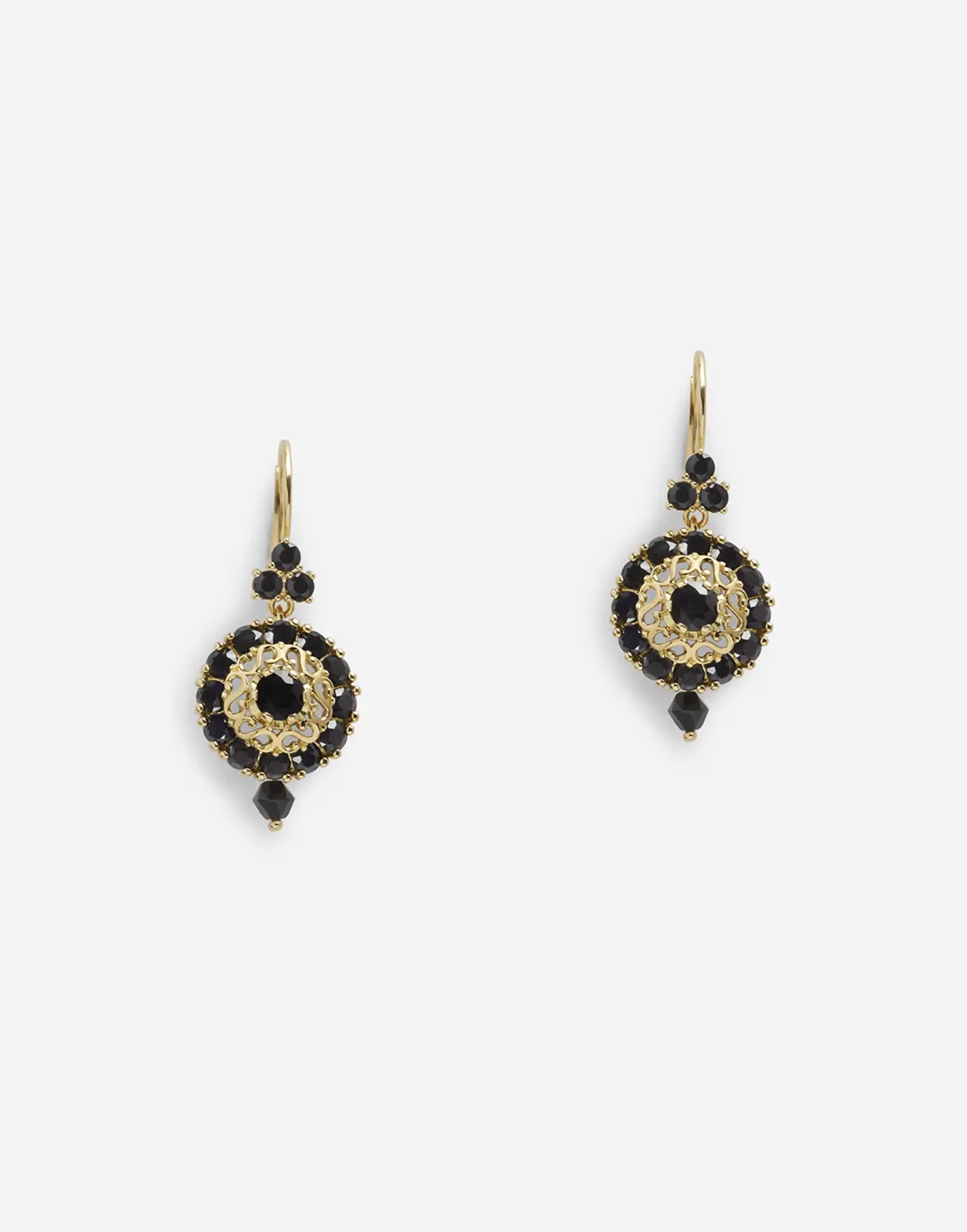 DOLCE & GABBANA Серьги Sicily из желтого золота 18 карат с черными сапфирами
DOLCE & GABBANA Серьги Sicily из желтого золота 18 карат с черными сапфирами