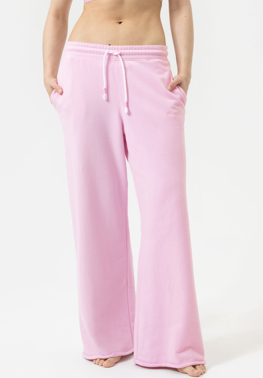 Пижамные брюки mey SERIE MELLOW, Soft Pink/Pink
Пижамные брюки mey SERIE MELLOW, Soft Pink/Pink